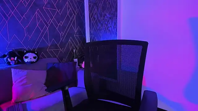 Snapshot of Tahara_Romanov chatting on 20, 10, 2025 Tahara Romanov online show from 20, 10, 2025