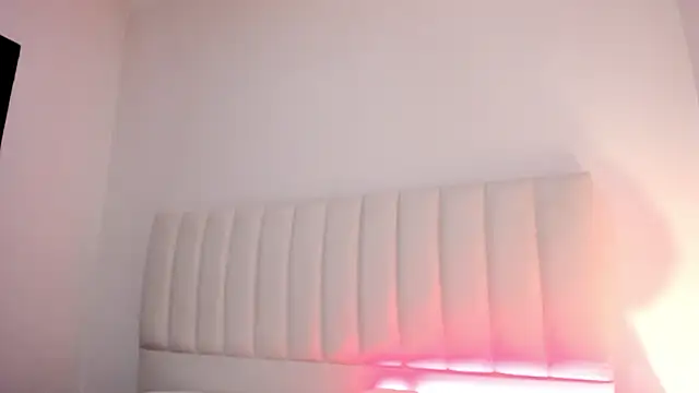 Snapshot of Hannahx__ chatting on 16, 1, 2026 Hannahx online show from 16, 1, 2026