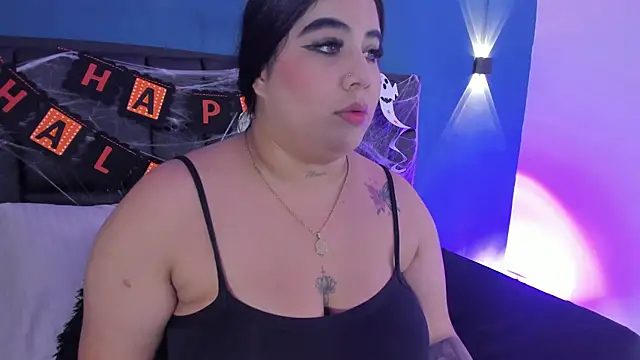 Snapshot of DANESKA_HILLER chatting on 30, 10, 2025 DANESKA HILLER online show from 30, 10, 2025