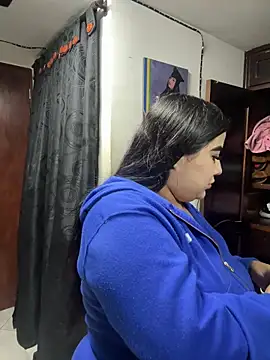 Snapshot of DANESKA_HILLER chatting on 14, 11, 2025 DANESKA HILLER online show from 14, 11, 2025