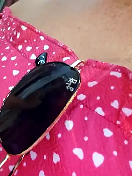 Snapshot of Melody73 chatting on 19, 10, 2025 Melody73 online show from 19, 10, 2025