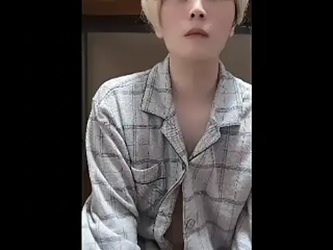 Snapshot of mgnhiroyuki chatting on 19, 11, 2025 mgnhiroyuki online show from 19, 11, 2025