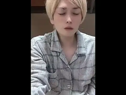 Snapshot of mgnhiroyuki chatting on 23, 11, 2025 mgnhiroyuki online show from 23, 11, 2025