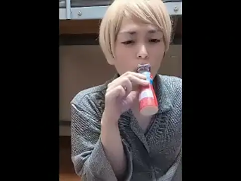 Snapshot of mgnhiroyuki chatting on 25, 11, 2025 mgnhiroyuki online show from 25, 11, 2025