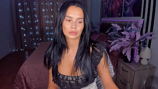Snapshot of DanaSincere chatting on 27, 9, 2025 DanaSincere online show from 27, 9, 2025