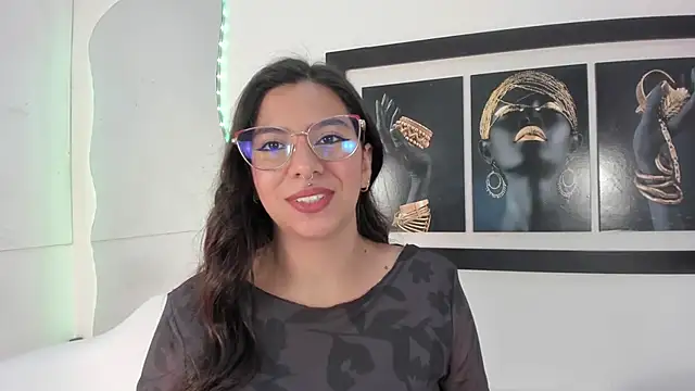 Snapshot of emilyy_cooperr chatting on 29, 9, 2025 emilyy cooperr online show from 29, 9, 2025