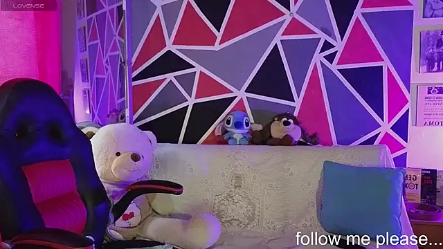 demimoore222 online show from 16, 4, 2026