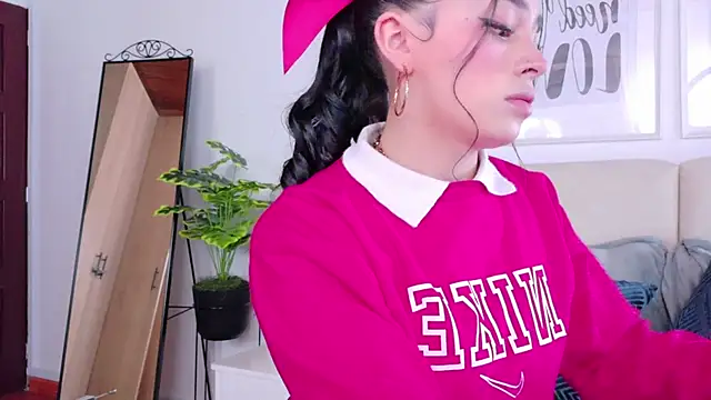 SaritaBratz online show from 13, 12, 2025