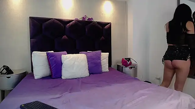 MiiaSuki online show from 14, 12, 2025