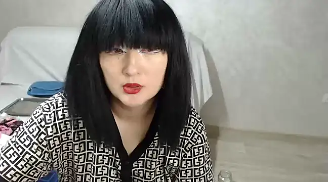 Sweet Yoon online show from 8, 12, 2024