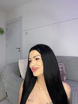 Snapshot of IrisRossie chatting on 13, 5, 2026 IrisRossie online show from 13, 5, 2026