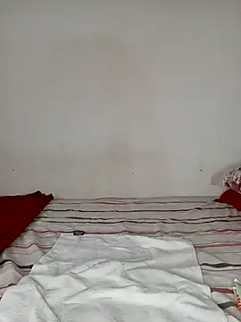 Snapshot of Missvixen81 chatting on 15, 11, 2025 Missvixen81 online show from 15, 11, 2025