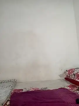 Snapshot of Missvixen81 chatting on 21, 11, 2025 Missvixen81 online show from 21, 11, 2025