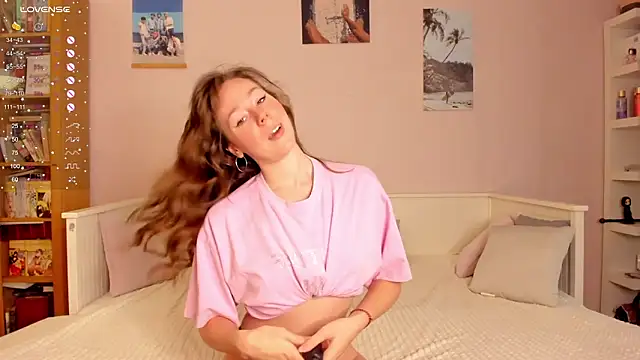 Snapshot of pusi_musi chatting on 22, 12, 2025 pusi musi online show from 22, 12, 2025