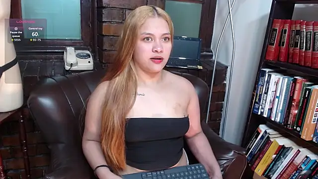 i am karoll online show from 31, 3, 2026