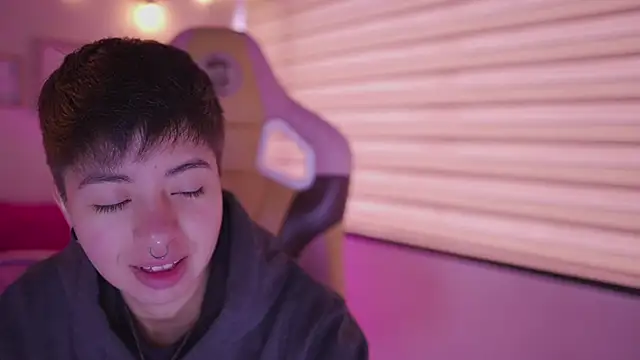 tommy blue online show from 27, 3, 2026