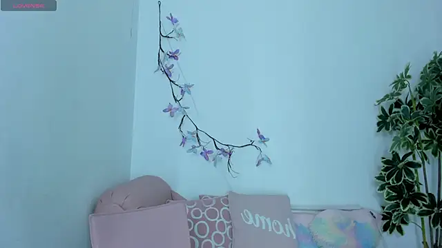 SaskiaGrendel online show from 22, 10, 2025