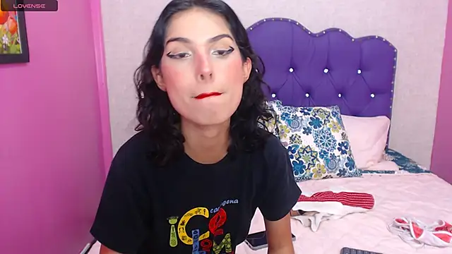 Emilly Copers online show from 7, 3, 2025