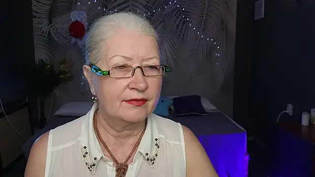 Maya Mayflower online show from 9, 3, 2025