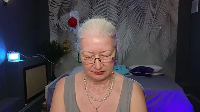 Maya Mayflower online show from 13, 3, 2025