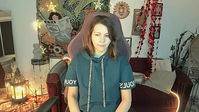 NicoleHitman online show from 6, 3, 2025