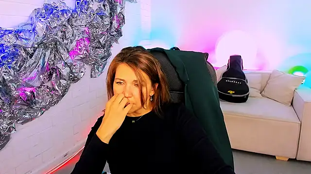 NicoleHitman online show from 9, 9, 2025