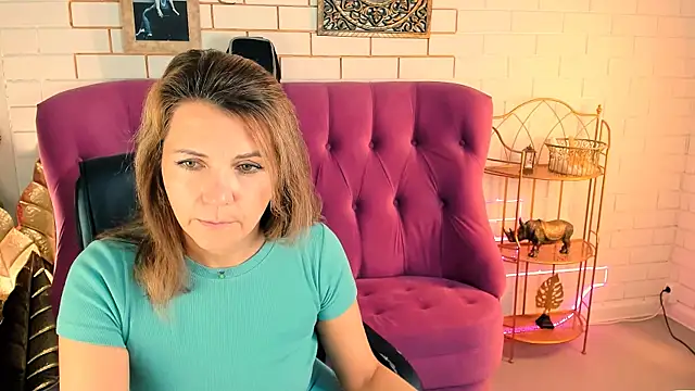 NicoleHitman online show from 26, 9, 2025