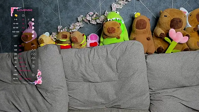 Snapshot of EvaTheHeart chatting on 1, 10, 2025 EvaTheHeart online show from 1, 10, 2025