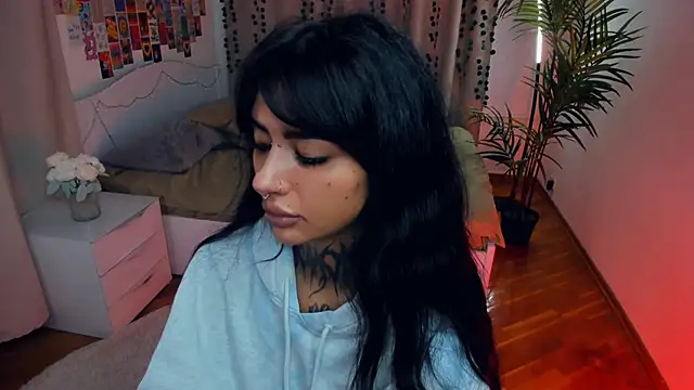 CharimgSabrina online show from 12, 2, 2026