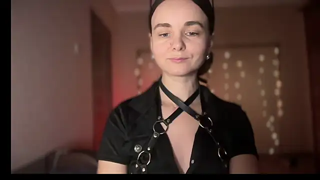 Snapshot of lanaloulou chatting on 9, 9, 2025 lanaloulou online show from 9, 9, 2025