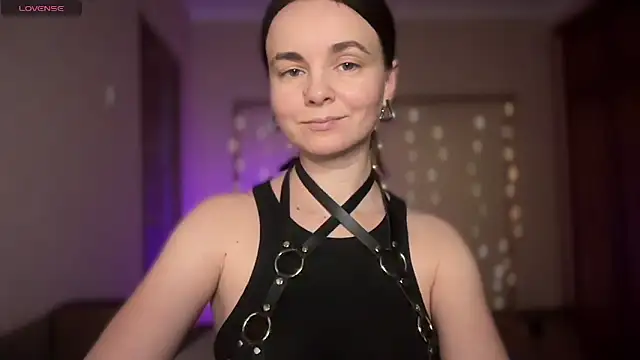 Snapshot of lanaloulou chatting on 25, 10, 2025 lanaloulou online show from 25, 10, 2025