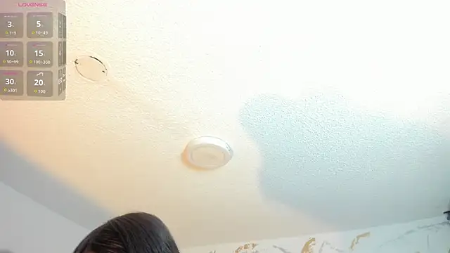Snapshot of Cristal_Velle chatting on 9, 6, 2026 Cristal Velle online show from 9, 6, 2026