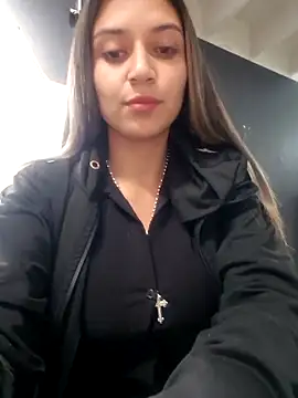 Isabella Varella online show from 30, 9, 2025