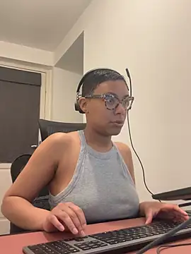 Melia Rayne online show from 27, 3, 2026