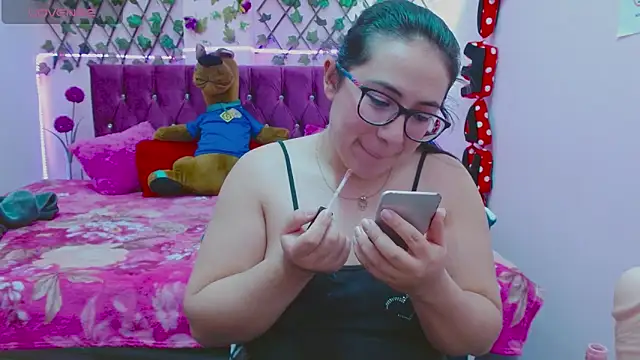 Snapshot of Anny__cute chatting on 17, 9, 2025 Anny  cute online show from 17, 9, 2025