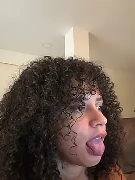 KittyTwerk 2 online show from 15, 3, 2025