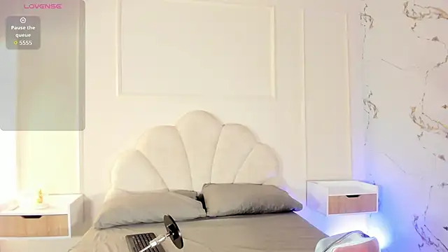 Candaceoweens online show from 20, 11, 2025