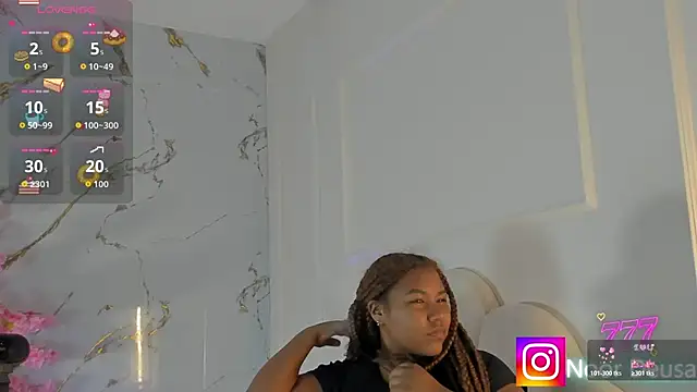Snapshot of Candaceoweens chatting on 27, 5, 2026 Candaceoweens online show from 27, 5, 2026