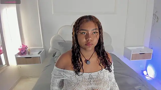 Snapshot of Candaceoweens chatting on 6, 6, 2026 Candaceoweens online show from 6, 6, 2026