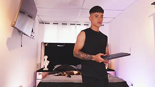 ErosKhaos online show from 8, 3, 2025