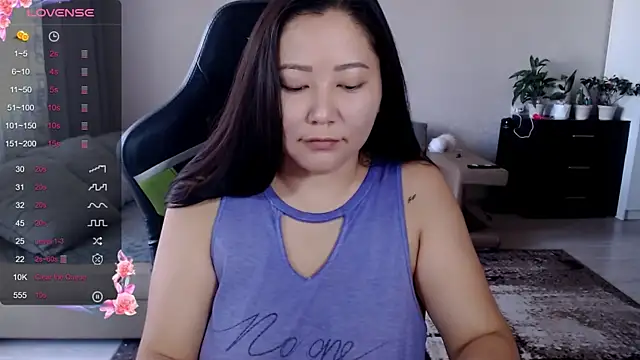 Snapshot of LisaAsianFlower chatting on 16, 9, 2025 LisaAsianFlower online show from 16, 9, 2025