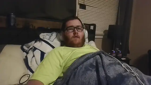 Cumslut6769 online show from 28, 2, 2026