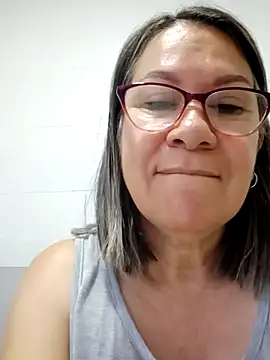 victoria wayne online show from 25, 11, 2025