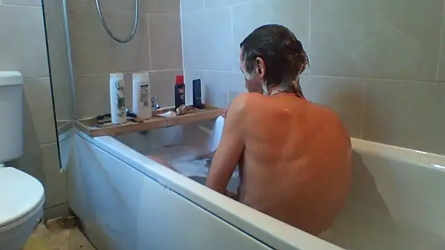 Snapshot of Grower_and_shower chatting on 4, 5, 2026 Grower and shower online show from 4, 5, 2026