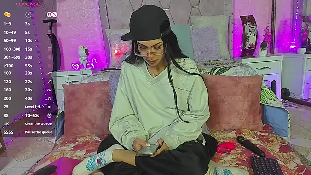 Snapshot of verodaza chatting on 18, 10, 2025 verodaza online show from 18, 10, 2025