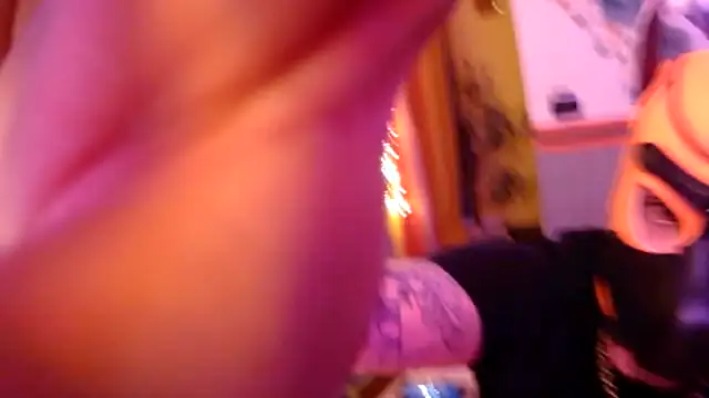 danix wild wolf online show from 4, 2, 2026