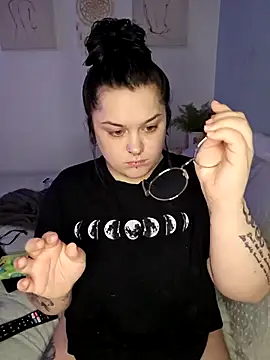 Saucy-Serenity online show from 11, 1, 2026