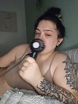 Saucy-Serenity online show from 23, 6, 2026