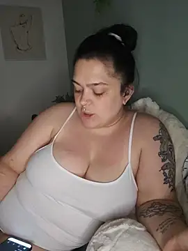 Saucy-Serenity online show from 27, 6, 2026