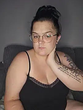 Saucy-Serenity online show from 12, 7, 2026